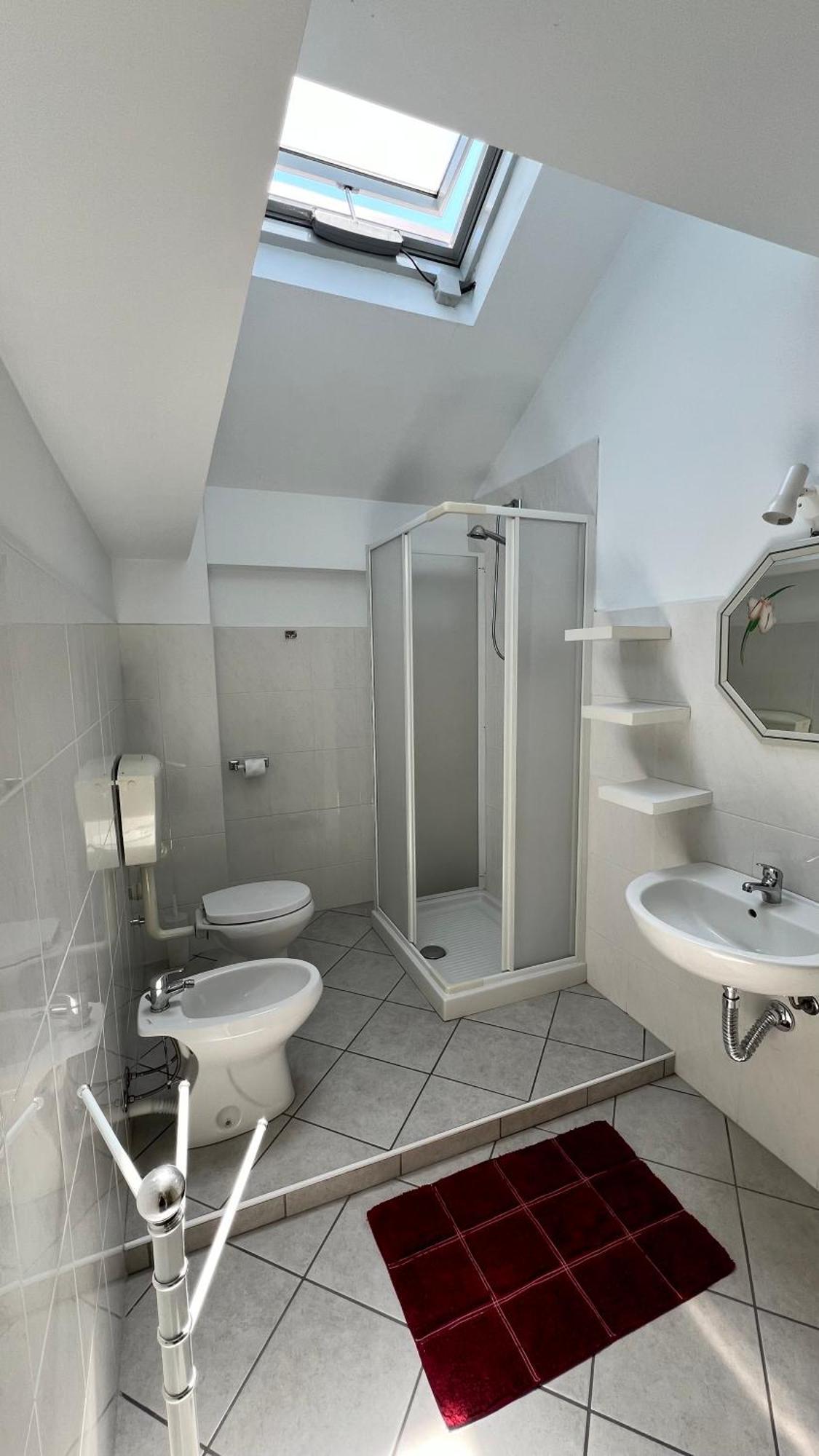 Oma Residence Pavia Bagian luar foto