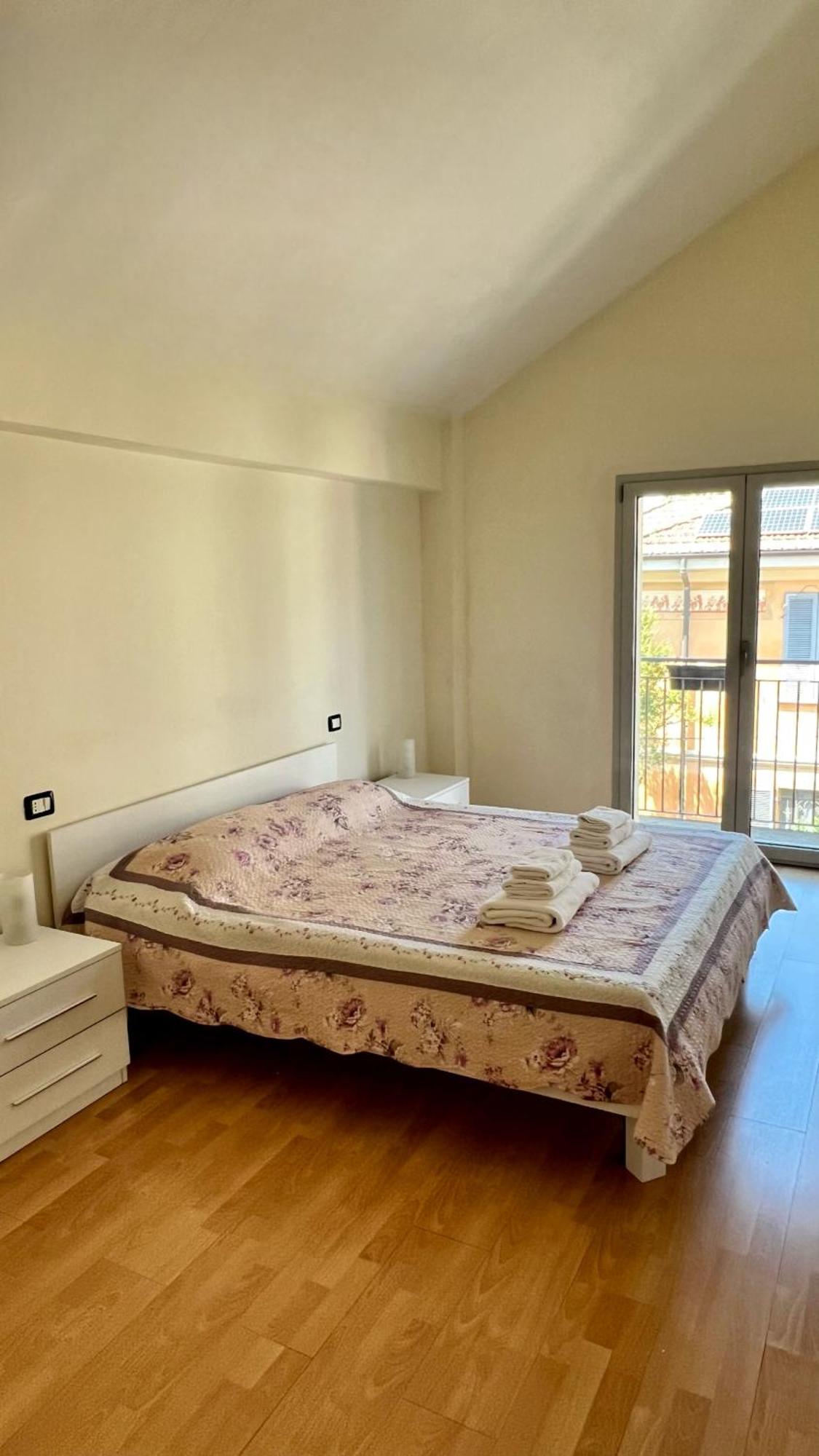 Oma Residence Pavia Bagian luar foto